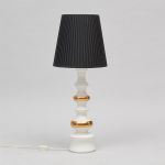 1021 2215 TABLE LAMP